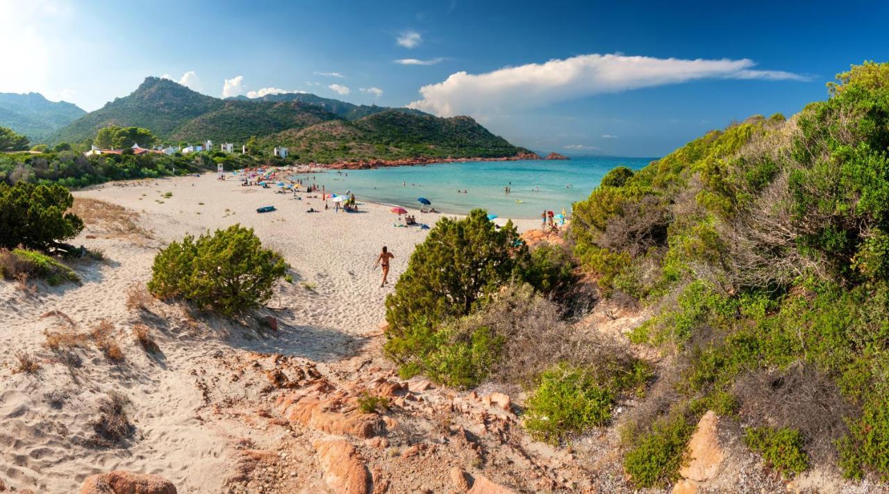 Le Corti Sarde Beach Apartments Bari Sardo Kültér fotó